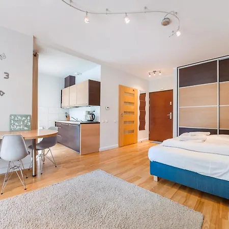 Lesne Zacisze, Sun & Snow *